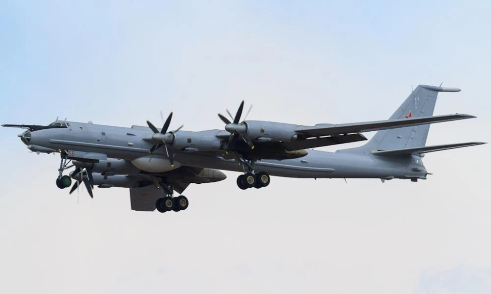 Ρωσικά κατασκοπευτικά Tu-142 εμβέλειας 5.000 χλμ θα "οργώνουν" την Οδό της Βόρειας Θάλασσας για νατοϊκά υποβρύχια